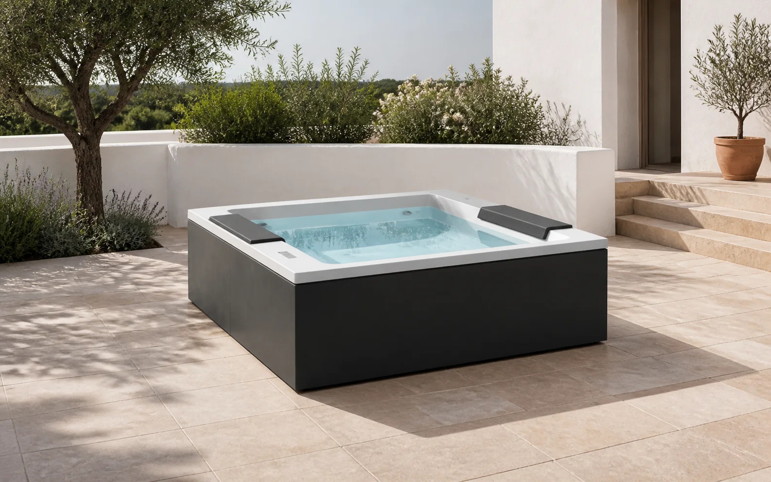 Spa Soul compacto num pátio algarvio